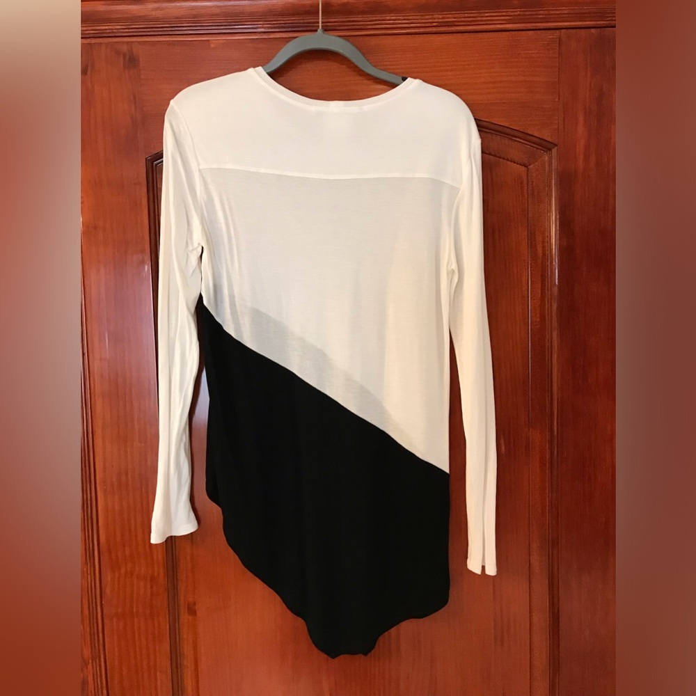 BcbgMaxAzria top - Picture 2 of 3